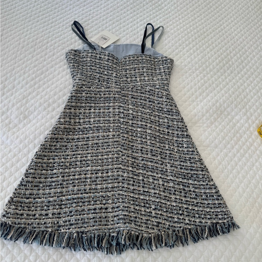 Chanel-style Boucle tweed dress - Picture 4 of 5
